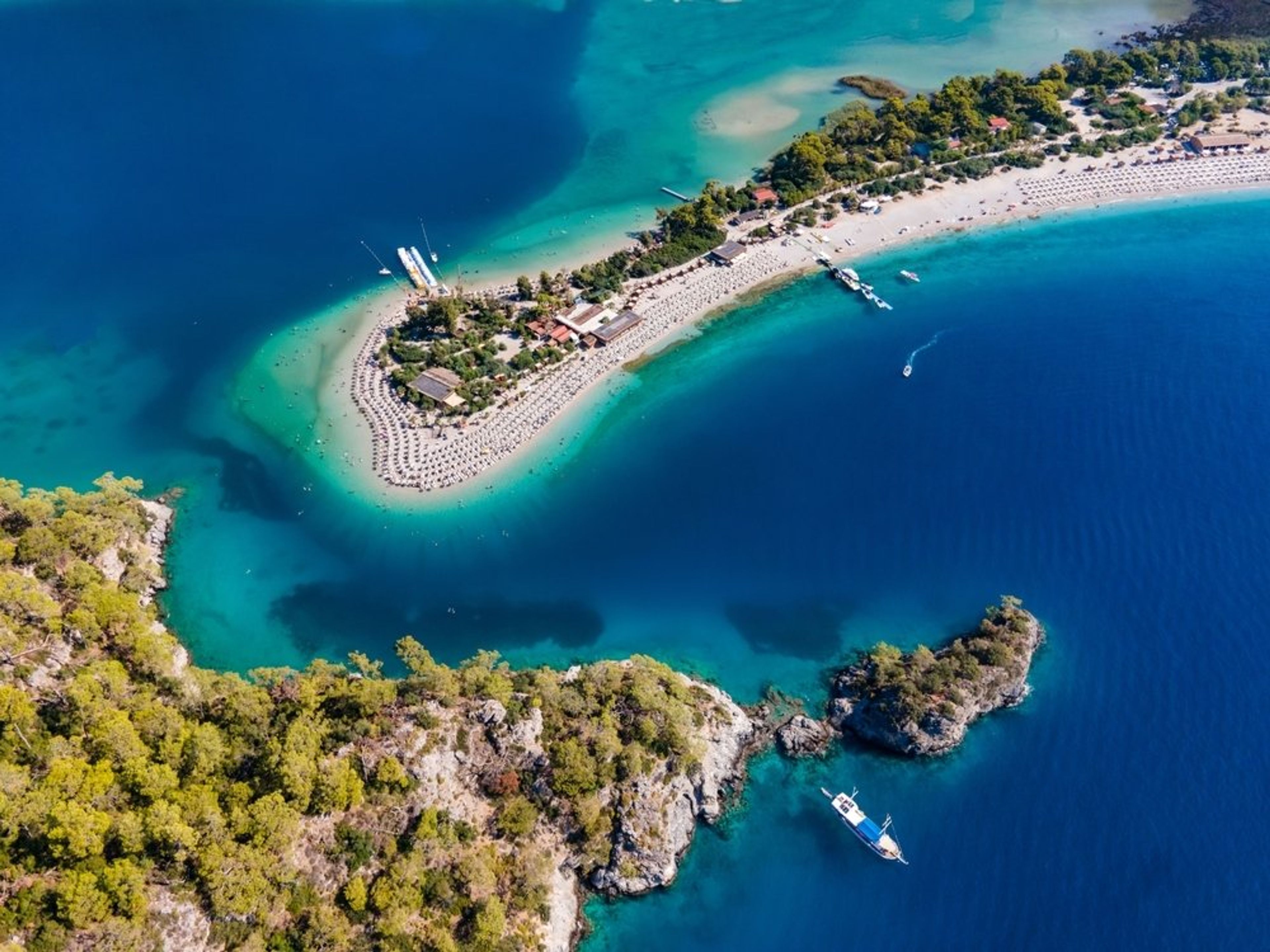 Ölüdeniz: Türkiye’nin Mavi Lagünü
