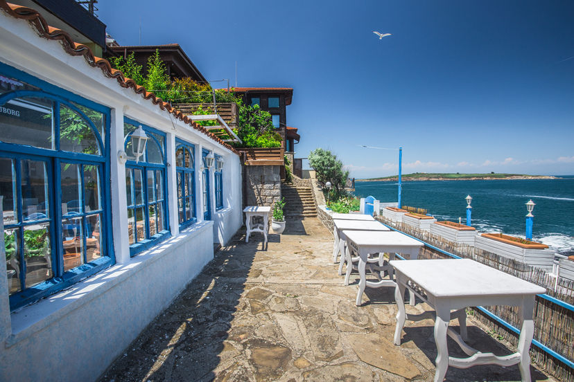 Izola