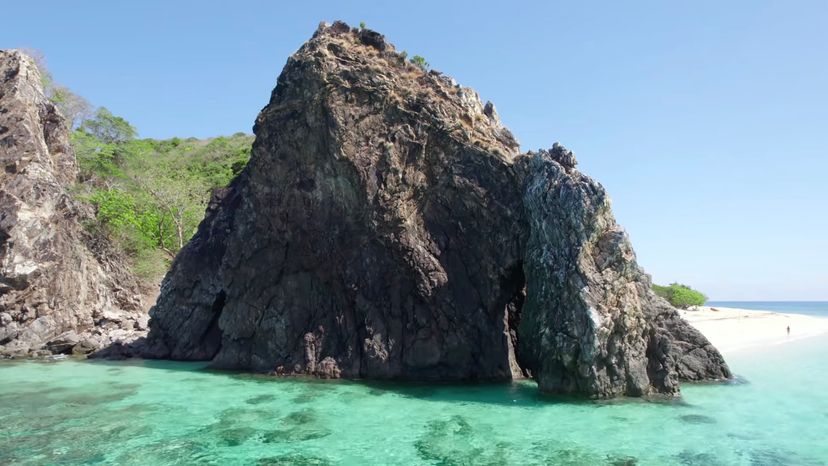 Dumunpalit Island