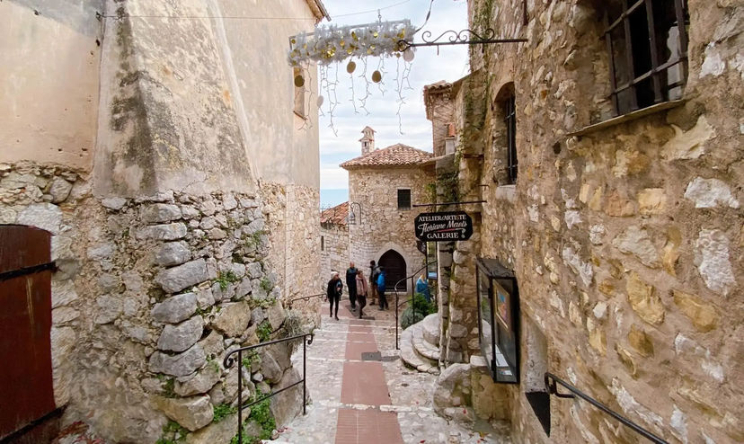 Eze
