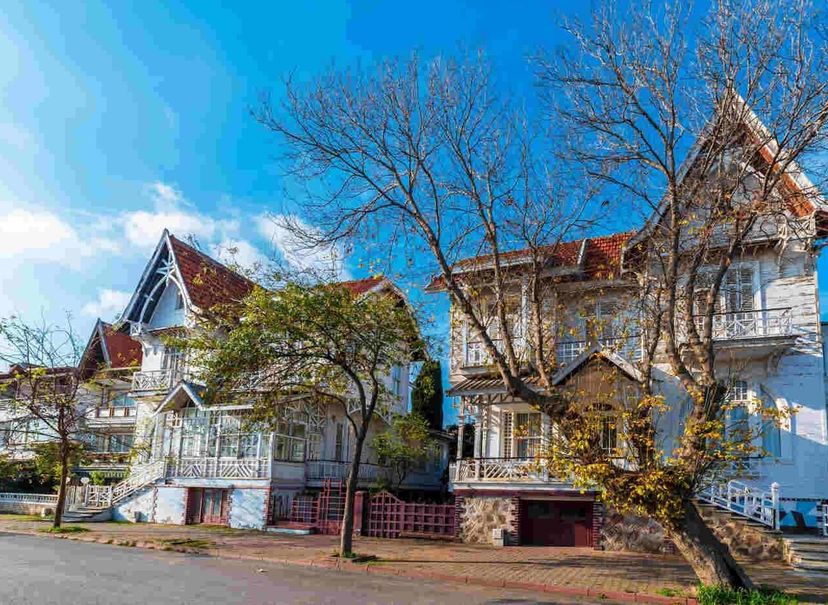 Kınalıada