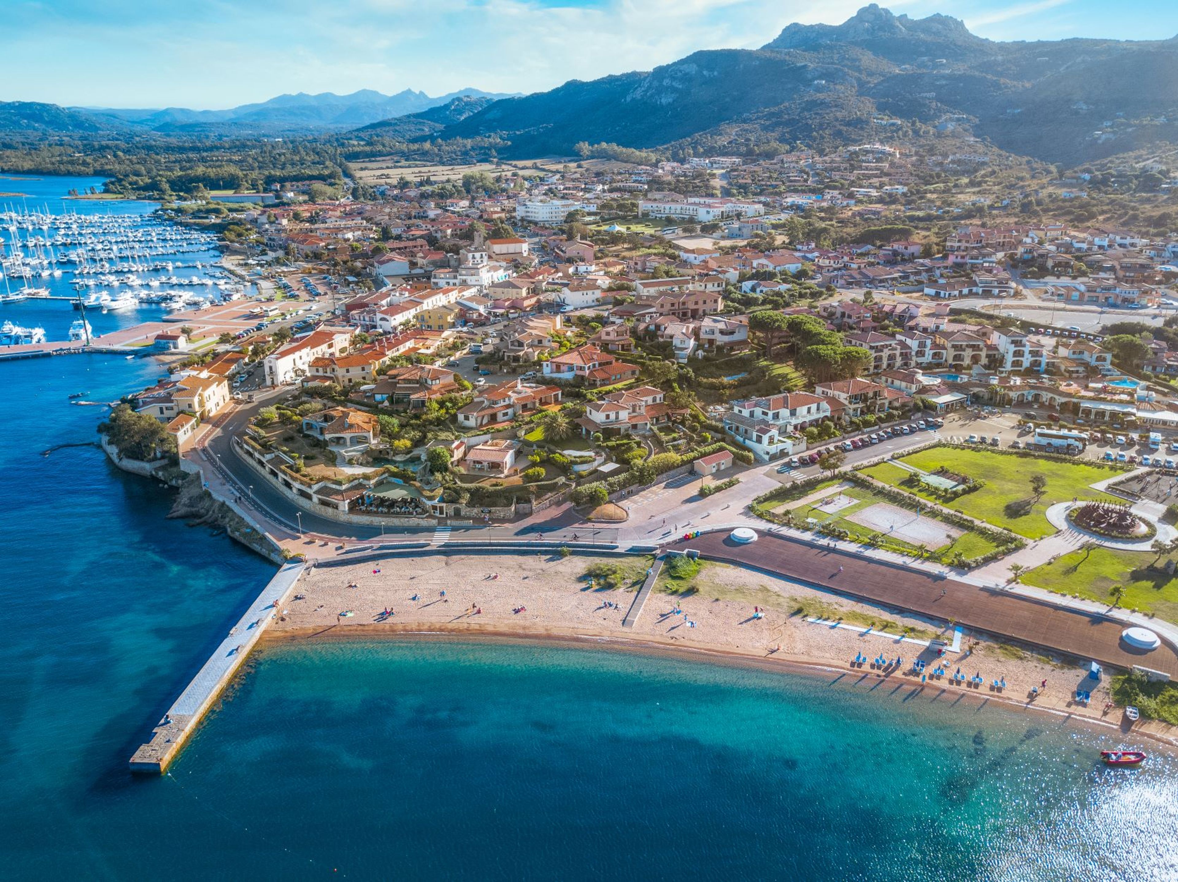 Cannigione: Costa Smeralda’ya Açılan Kapı