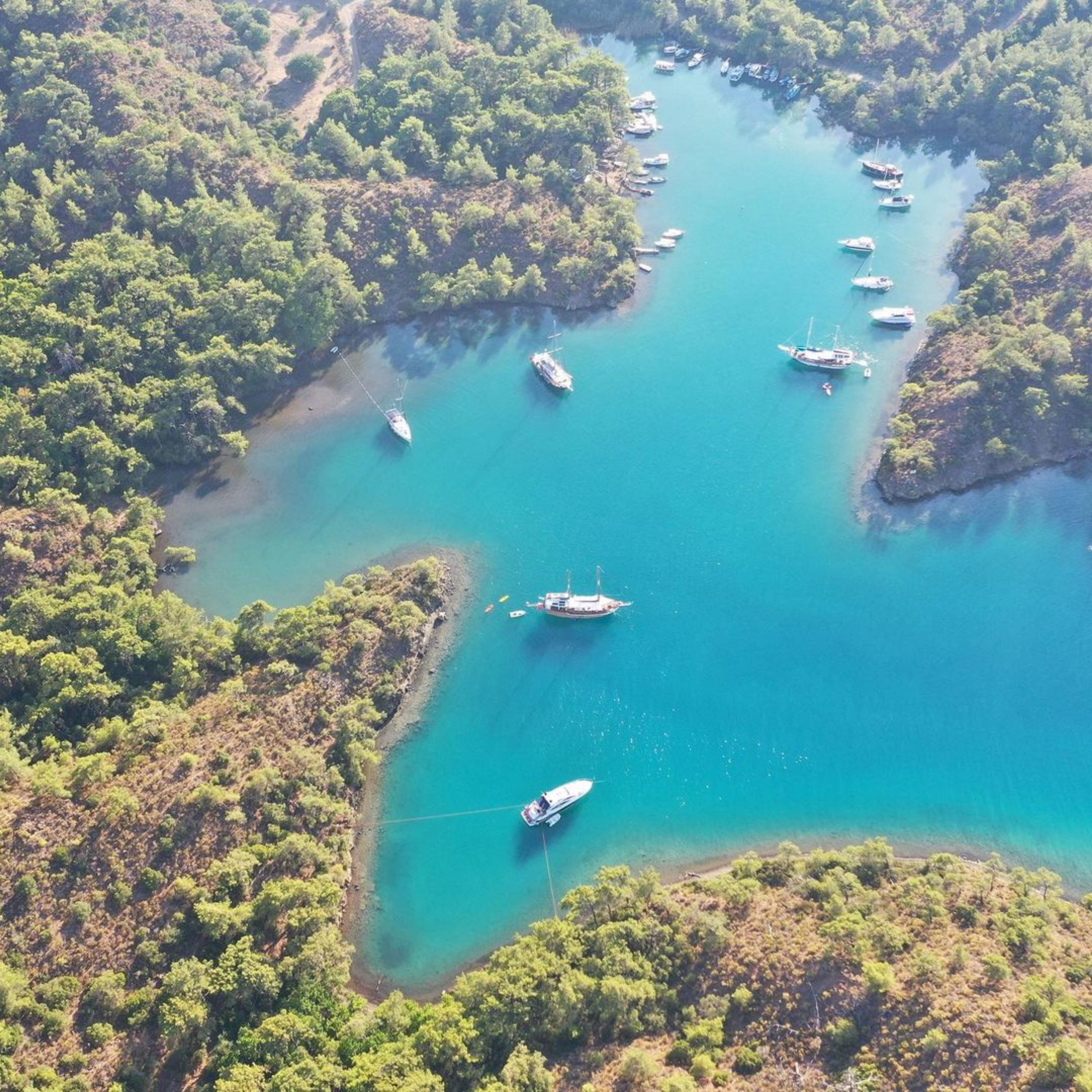 Çatı Koyu: Ege’de Huzurlu Bir Kaçış