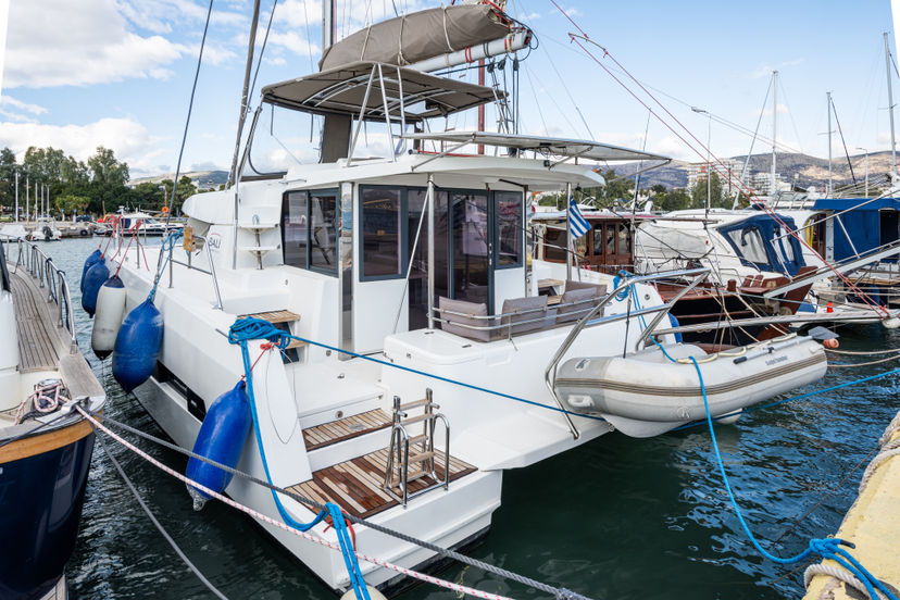 Bali Catamarans 4.1 Theros