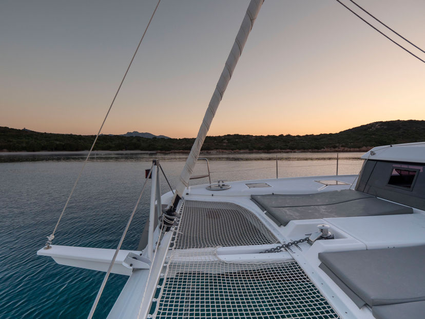 Dufour Yachts AMARA Delphinus