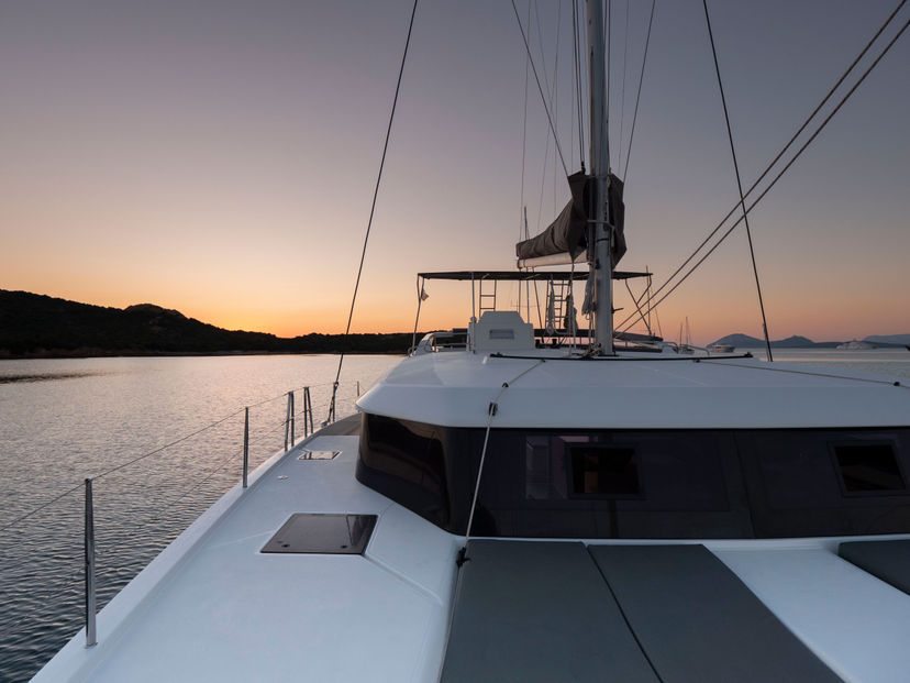 Dufour Yachts AMARA Delphinus