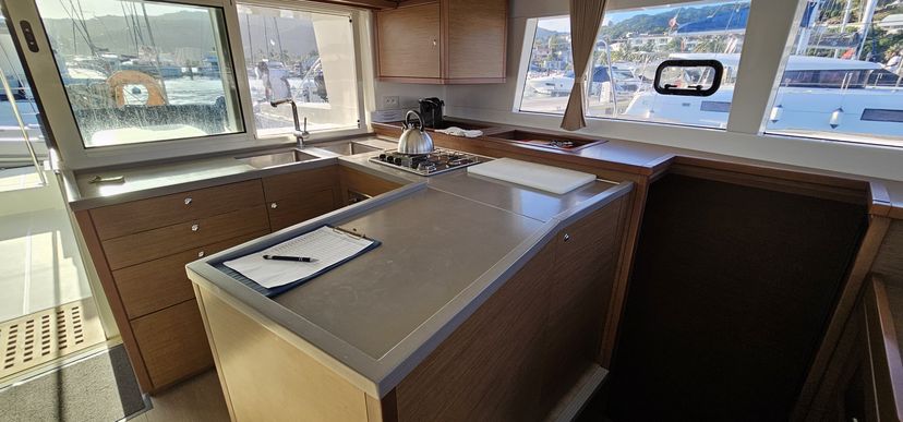 Lagoon 45 Oscar V