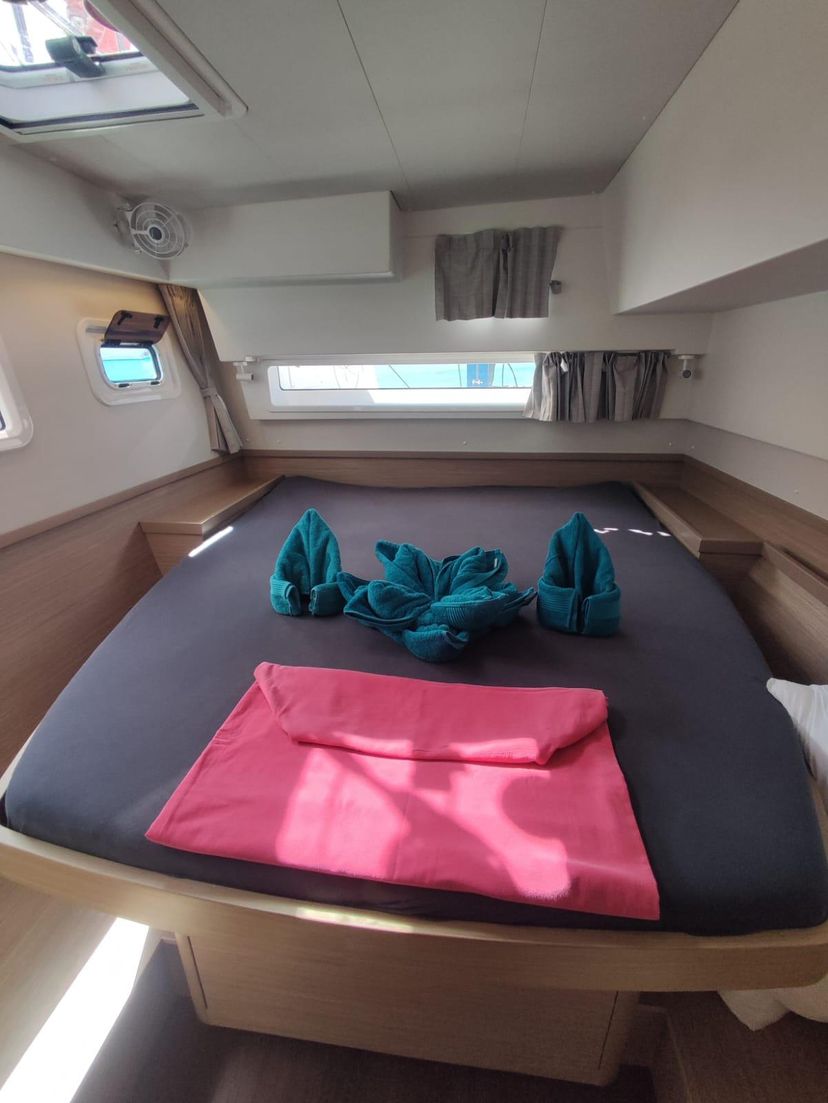 Lagoon 40 Unicorn