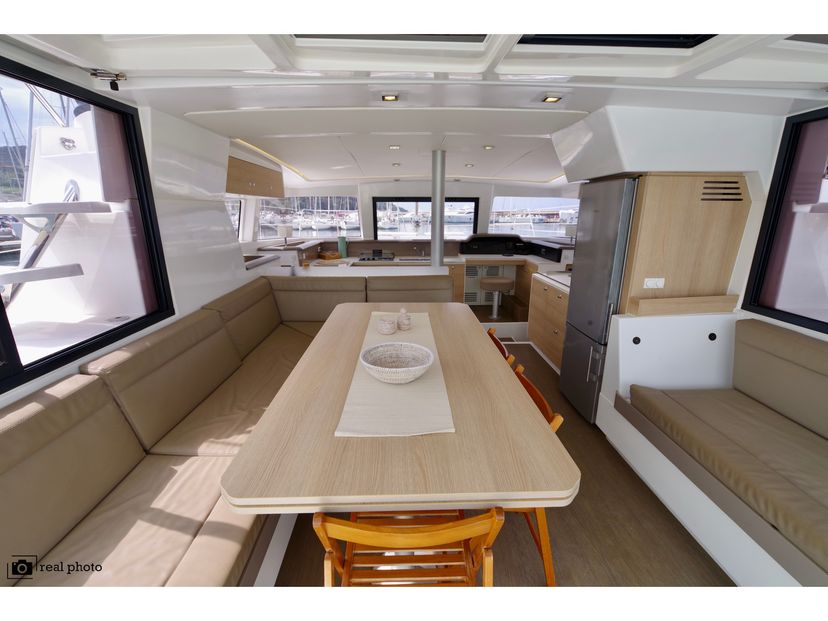 Bali Catamarans 4.1 WEEsail - Water maker, Solar Panel