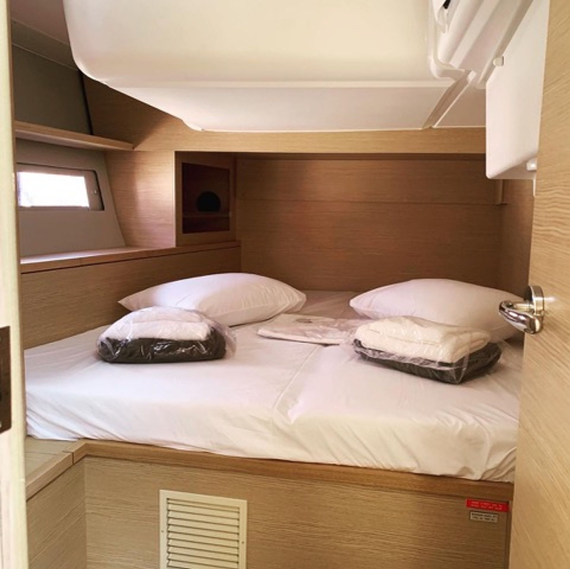 10405561599803502_530_cabin.jpeg