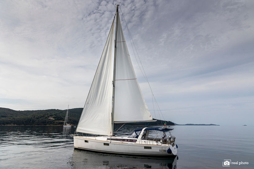 Beneteau OCEANIS 48 Anthea -  Solar Panel