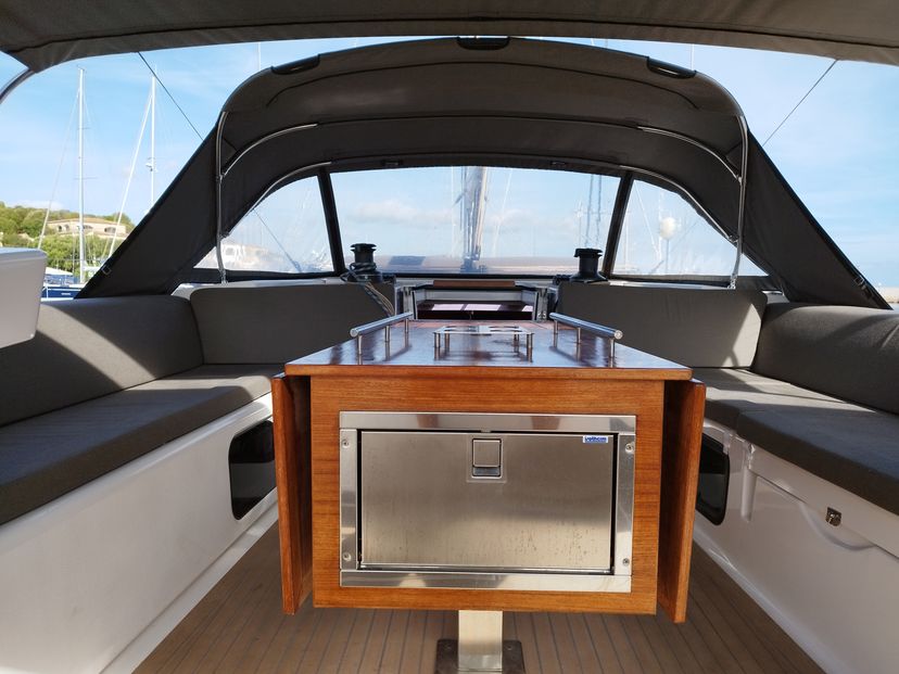 Dufour Yachts EX Albus