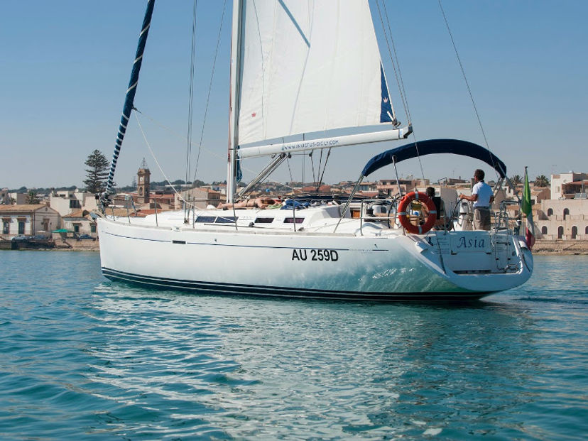 Dufour Yachts 45 Asia