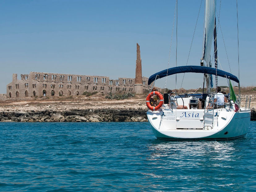 Dufour Yachts 45 Asia