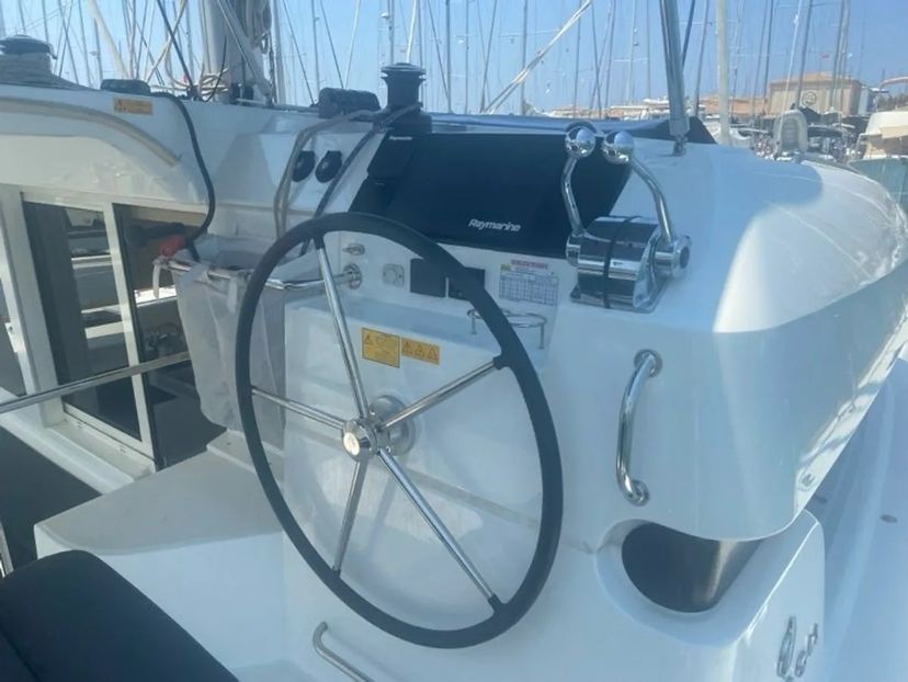 Lagoon 40 Maresueno (Pax 11)