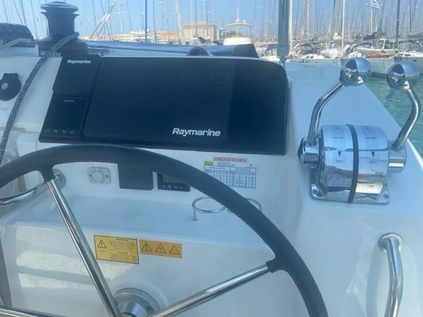 Lagoon 40 Maresueno (Pax 11)