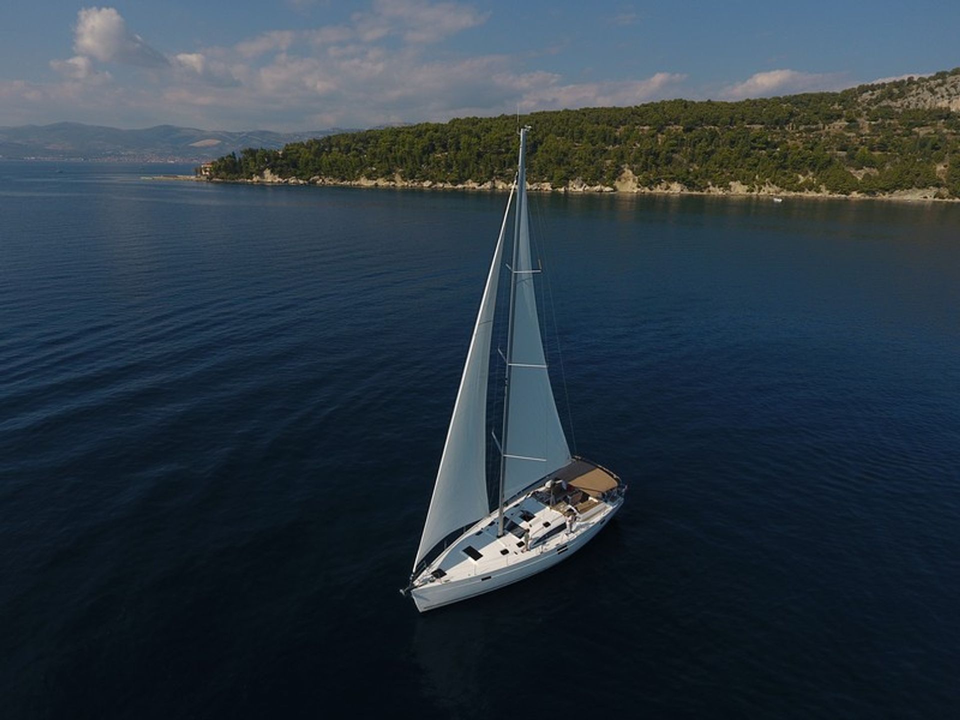 10894780738100098_sailing-boat-croatia-charter-elan-50-impression-01.JPG