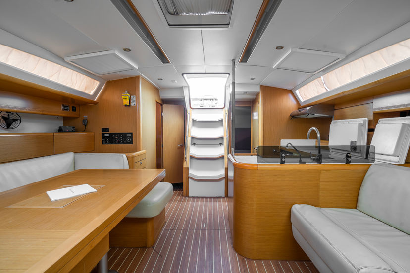 Jeanneau 53 REGINA V