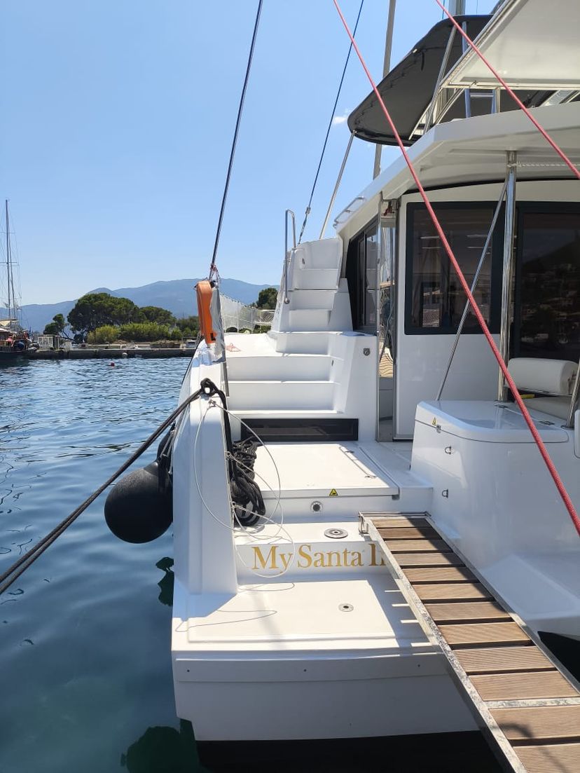 Bali Catamarans 4.2 My Santa Irini
