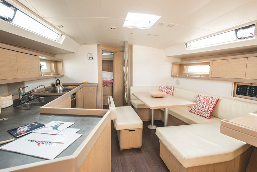 Beneteau 45 Ayther - Standard line