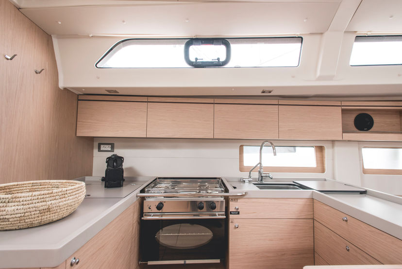 Beneteau OCEANIS 51.1 Aphros - Comfort line