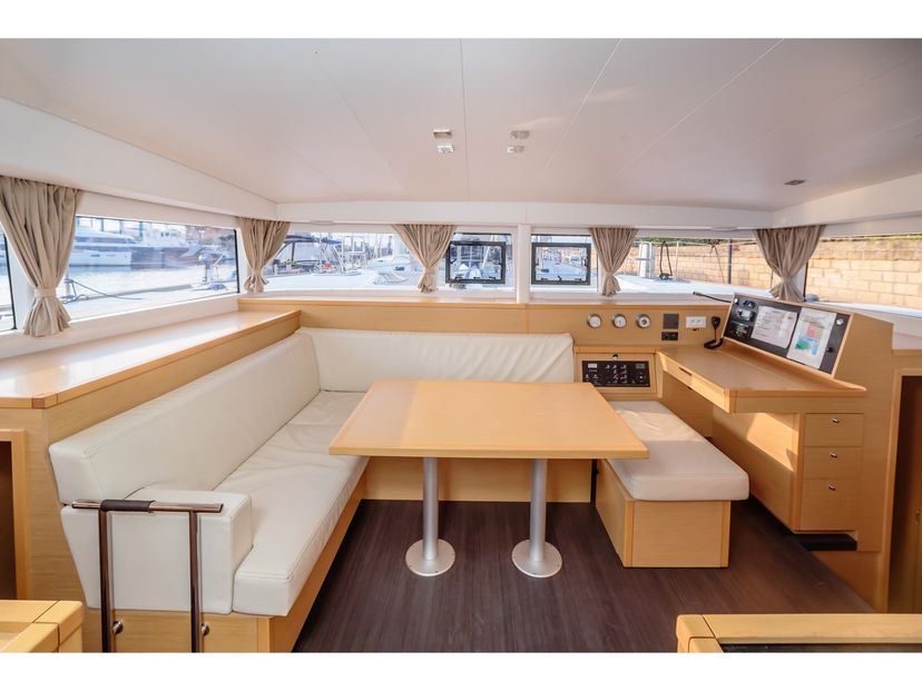Lagoon 40 Adorable - Standard line