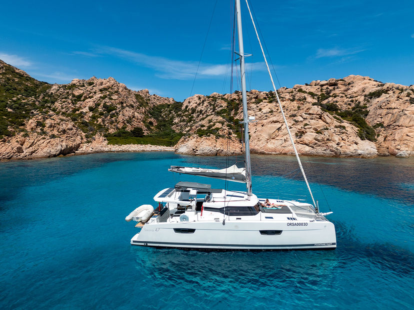Fountaine Pajot 47 ORSA 3- A/C, Generator, Water maker