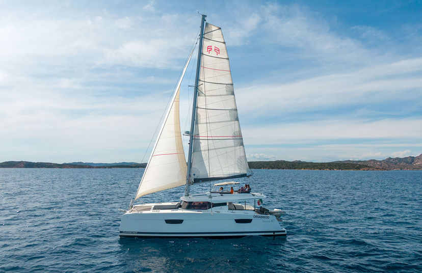 Fountaine Pajot 47 ORSA 3- A/C, Generator, Water maker