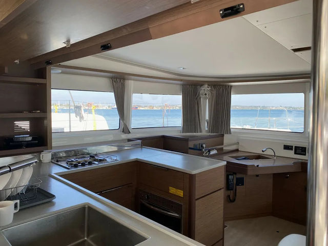 Lagoon 46 Sundowner