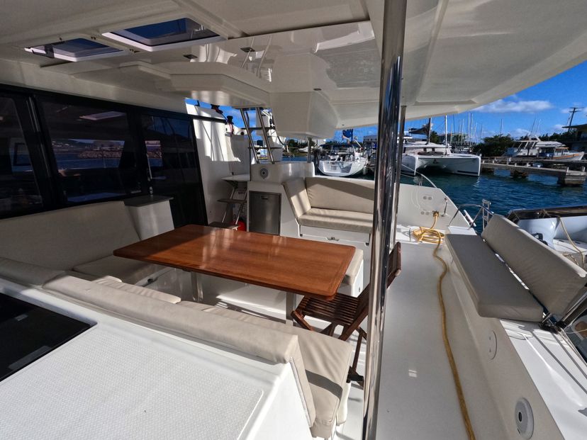 Fountaine Pajot 44 Peacemaker