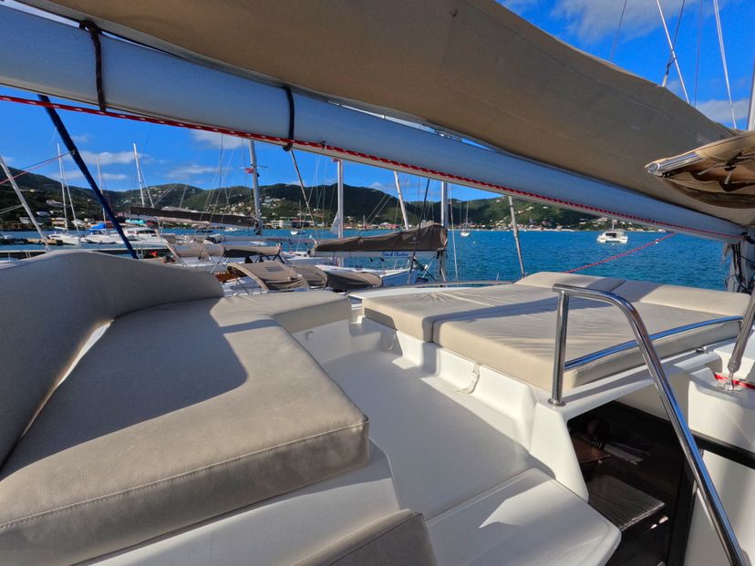 Fountaine Pajot 44 Peacemaker