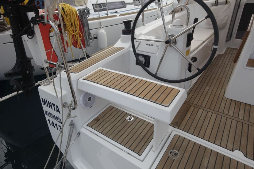 Beneteau OCEANIS 35 Minta