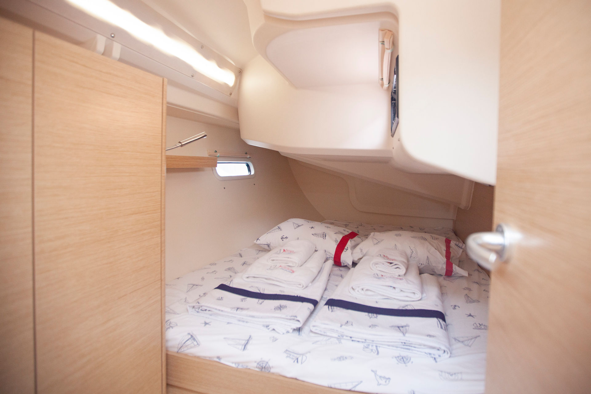 11840551083601284_37_Atlas_Cabin_Aft_Starboard.JPG