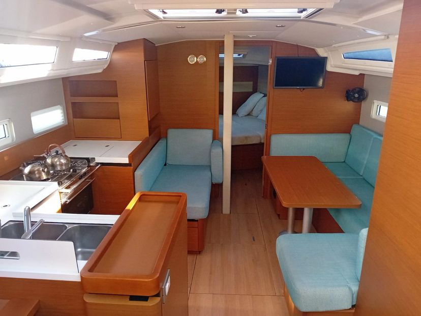 Jeanneau 410 Iliada
