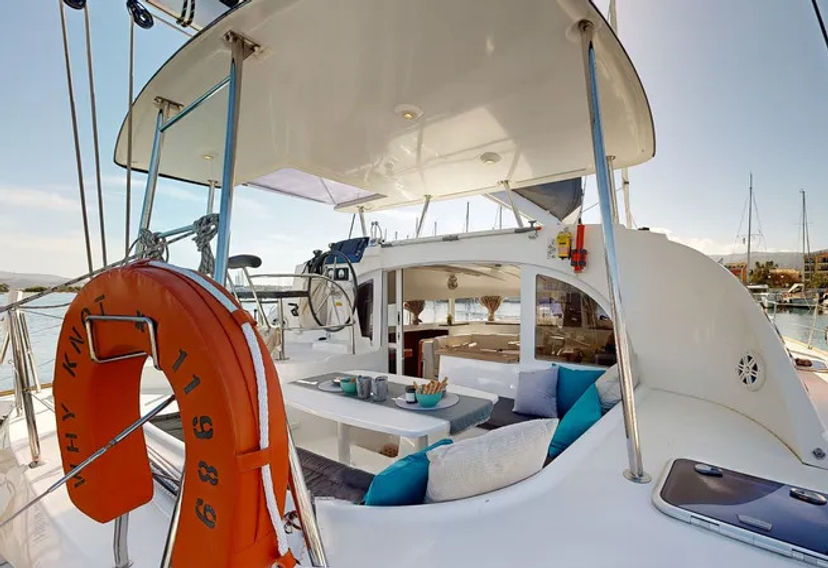 Lagoon 38 Why Knot
