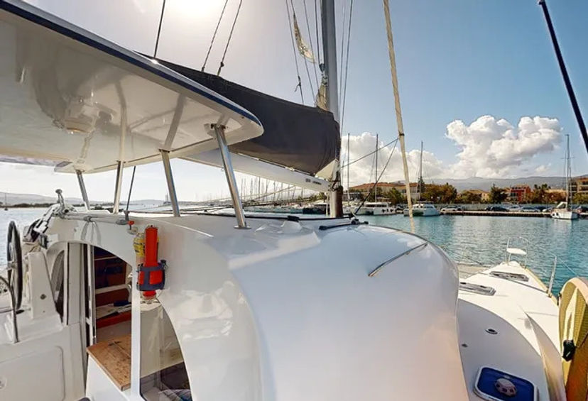 Lagoon 38 Why Knot