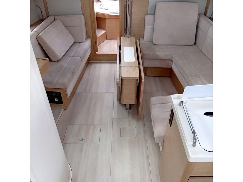 Hanse Yachts 41 Eleni