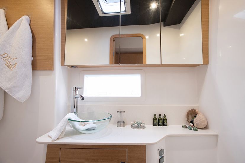 Dufour Yachts AMARA Diva - Skippered