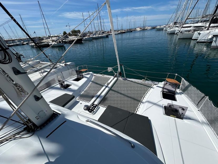 Lagoon 43 Zen 2 - Green Wave