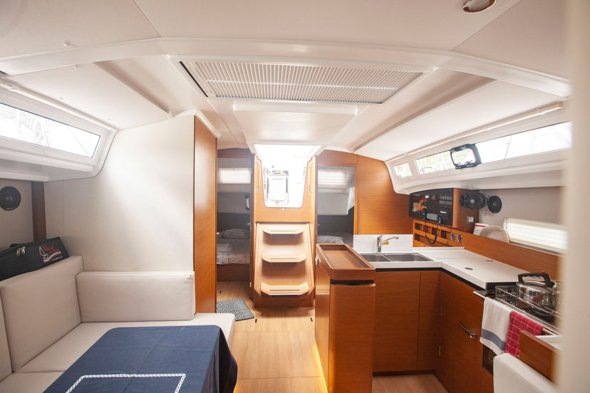Jeanneau 410 Sea Breeze