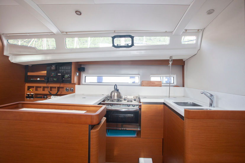 Jeanneau 40 Celtic Breeze