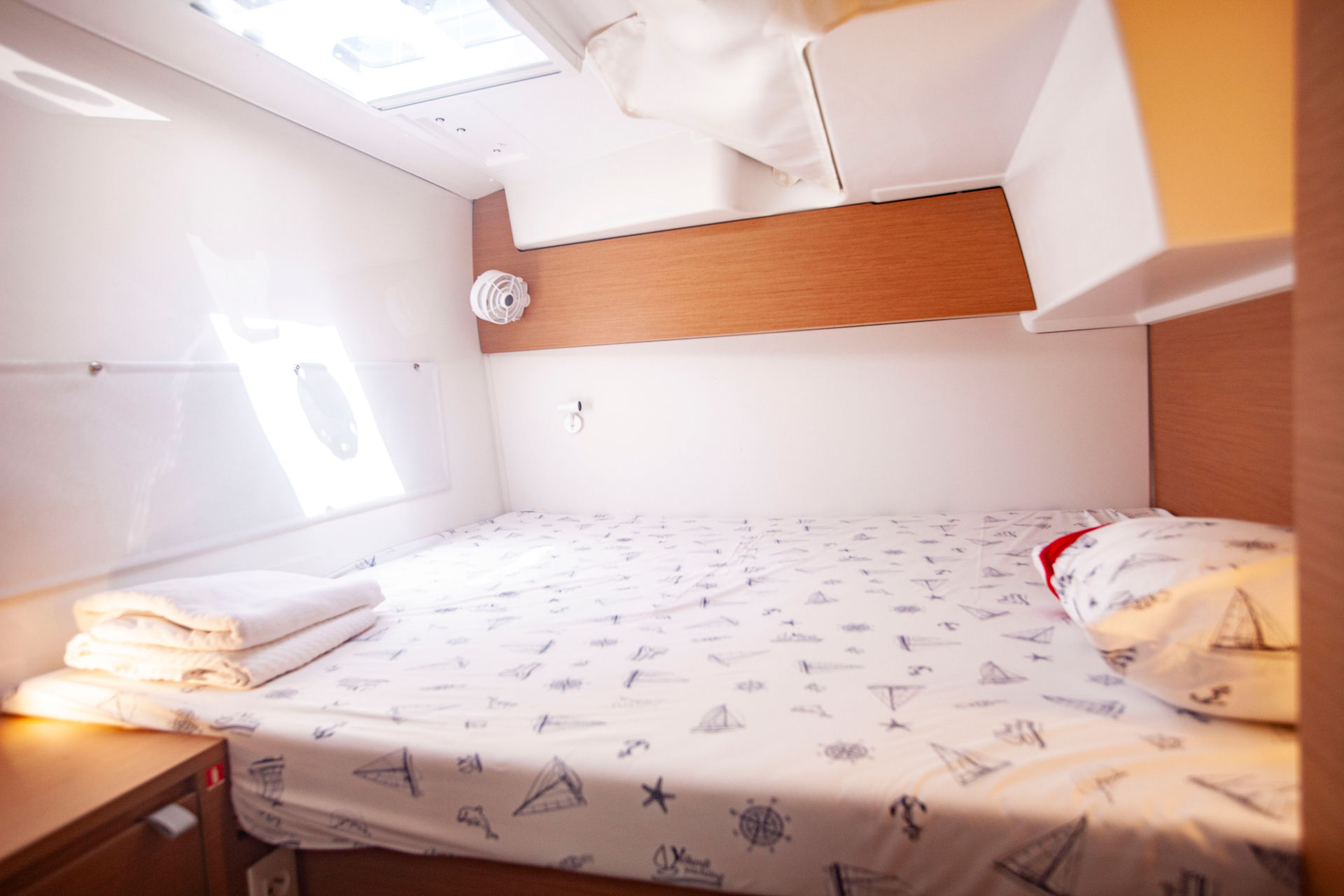 12492541083601284_38_TeoKuzey_Cabin_Aft_Starboard.JPG