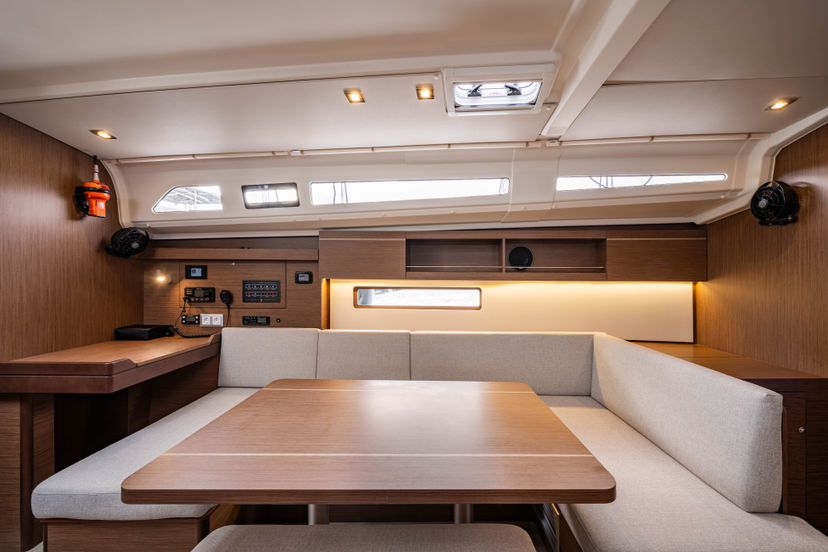 Beneteau 40 Pure Chaos