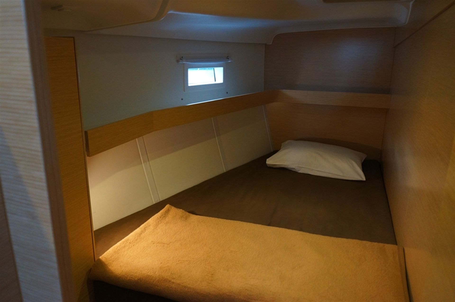 12684141599803502_Elan_Impression__50_Dimitra_cabin.JPG