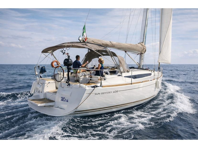 Jeanneau 43 Mira