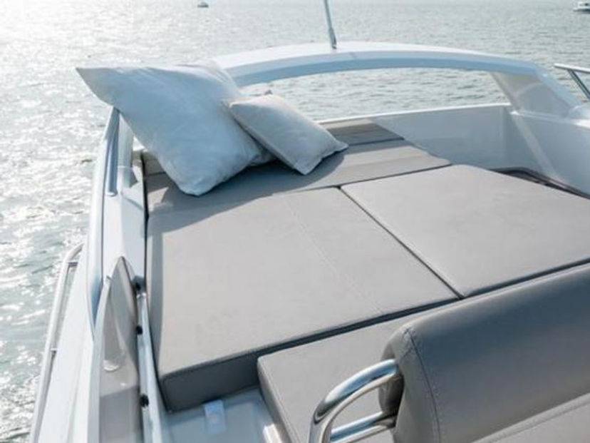 Beneteau ANTARES 30 FLY Lumar SeaMotion