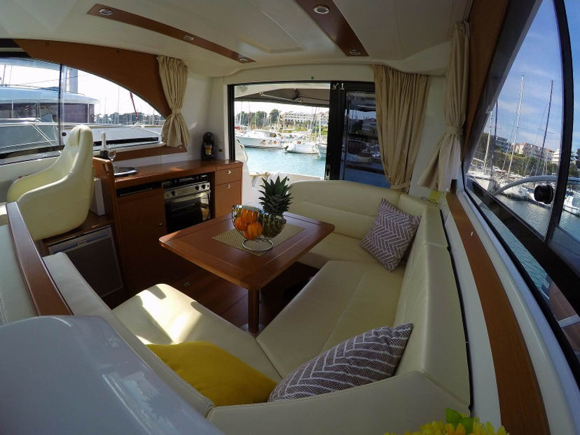 Beneteau ANTARES 30 FLY Lumar SeaMotion