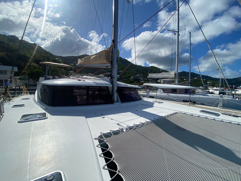 Fountaine Pajot 44 Peacemaker