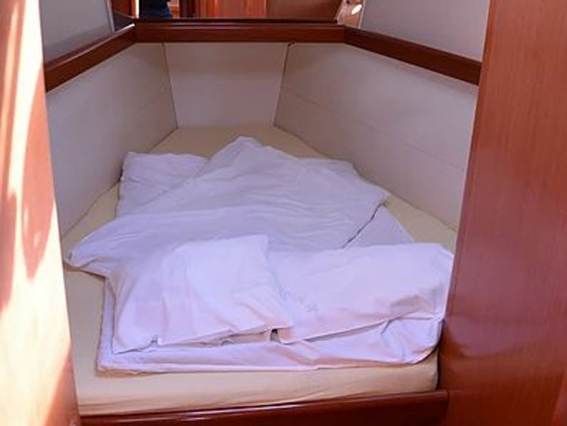 Beneteau OCEANIS 43 Valdeker II