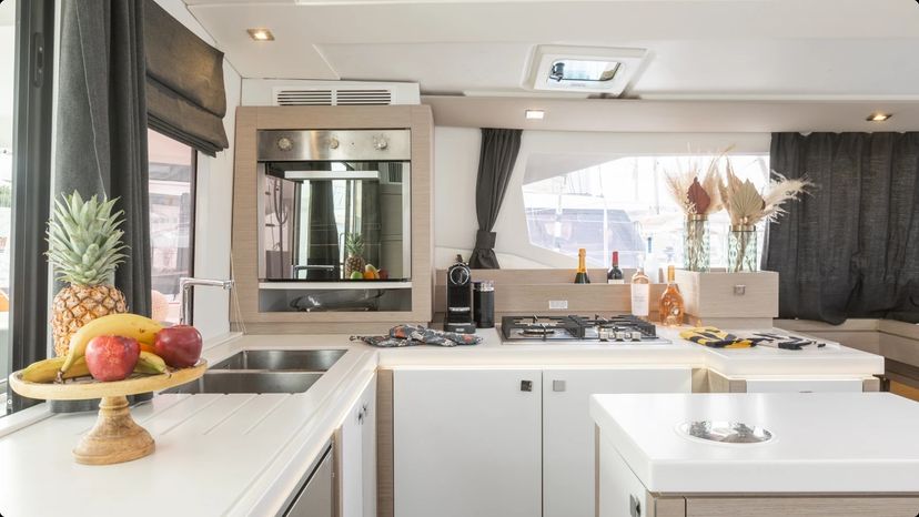 Fountaine Pajot 47 NEFELI